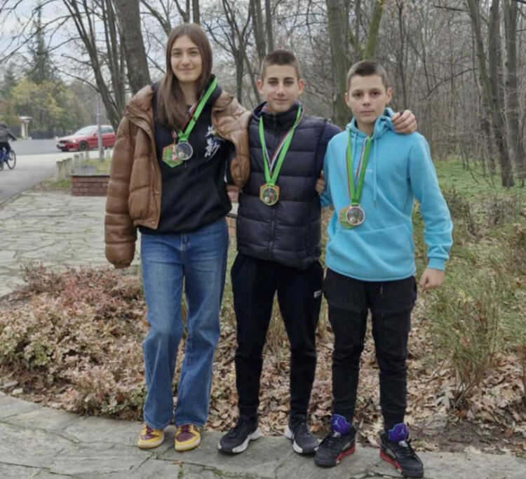 Отличиха най-добрите състезатели по спортно ориентиране за годината