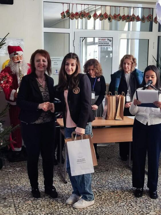 Златаровец с престижно първо място в конкурса  „Чрез просвета за България“