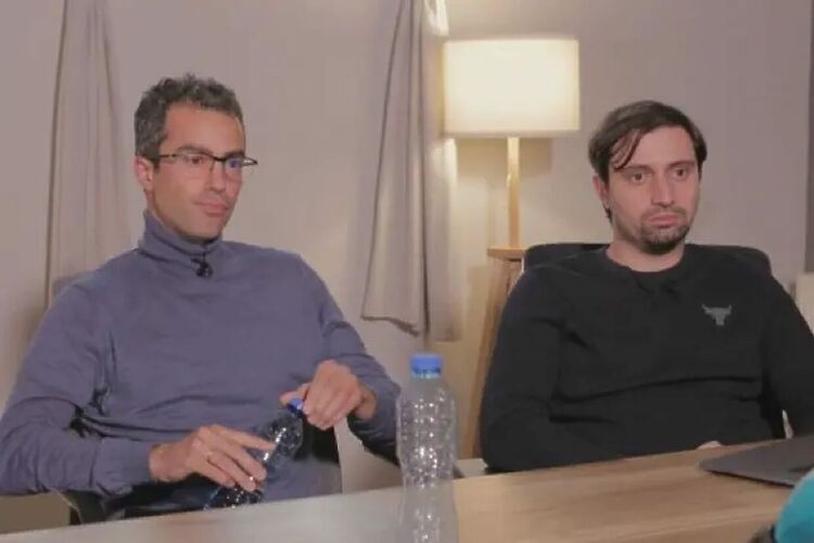 Шефът и основател Константин Кръстев (вляво) и Славчо Славчев - технически директор.