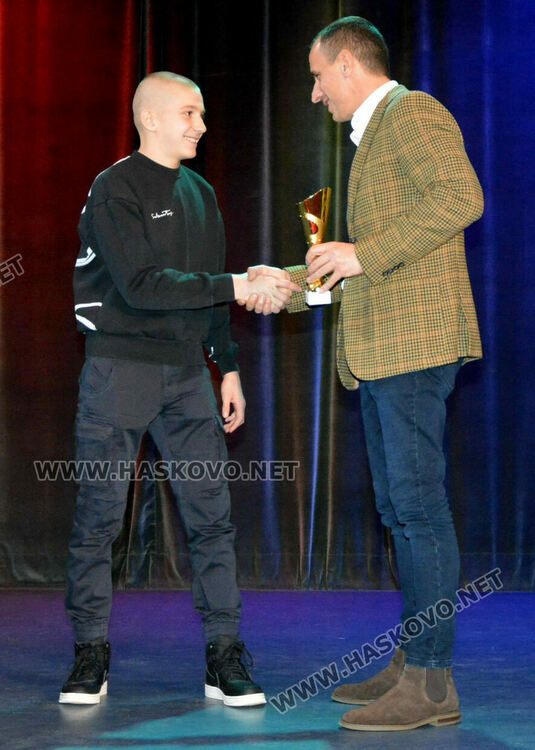 Владимир Тодоров е спортист № 1 на спортното училище в Хасково