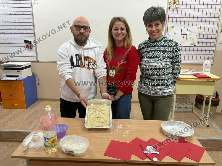 Представиха коледни обичаи и замесиха обредни хлябове в СУ „Васил Левски“