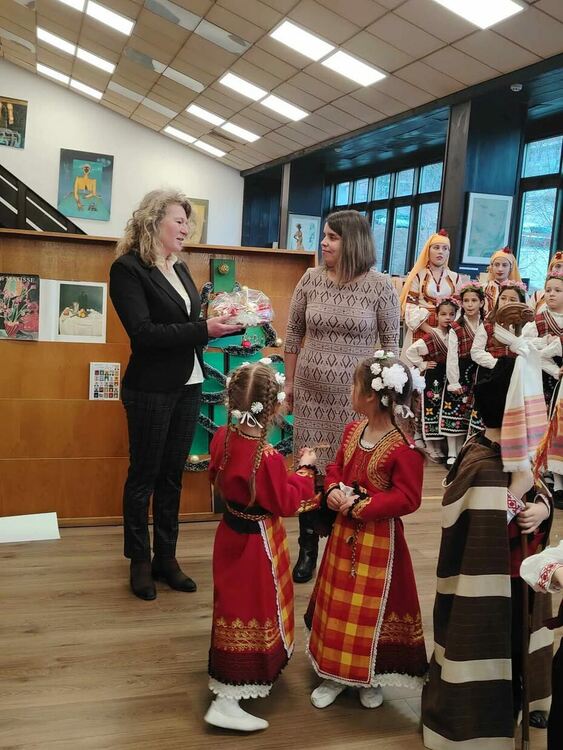 Отличиха най-активните читатели и приятели на Регионалната библиотека за 2024 година