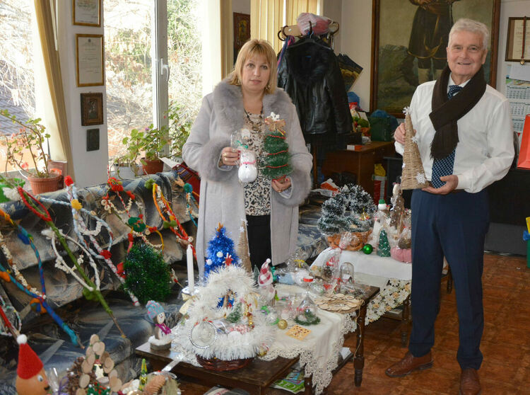 Тракийци изпращат подаръци в Одрин, закупени от благотворителния базар в Хасково