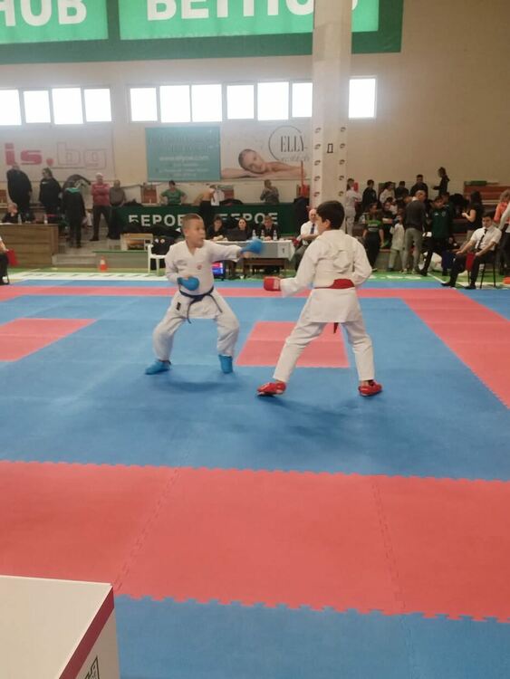 Карате клуб "Арес" с пет златни медала от турнира за "Купа Берое"