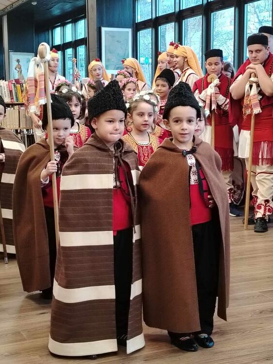 Отличиха най-активните читатели и приятели на Регионалната библиотека за 2024 година