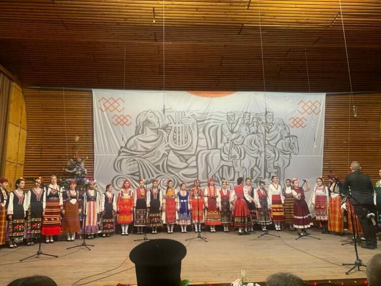 Коледен концерт на бъдещето: Талантите на Широка лъка в подкрепа на манастирите