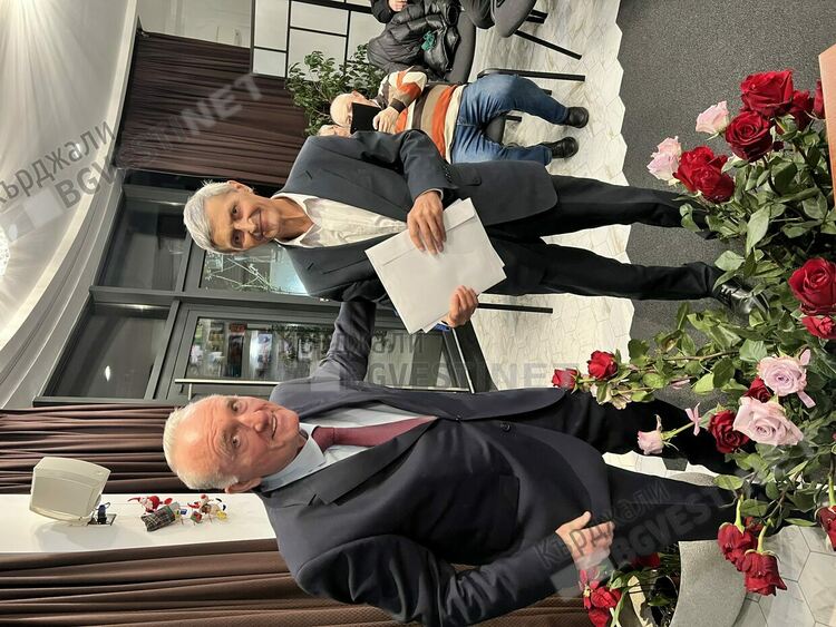 В Българския културен център тържествено бе представена книгата „Политика и сигурност“