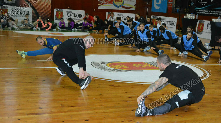 Спортисти от Хасково се включиха в благотворителна тренировка