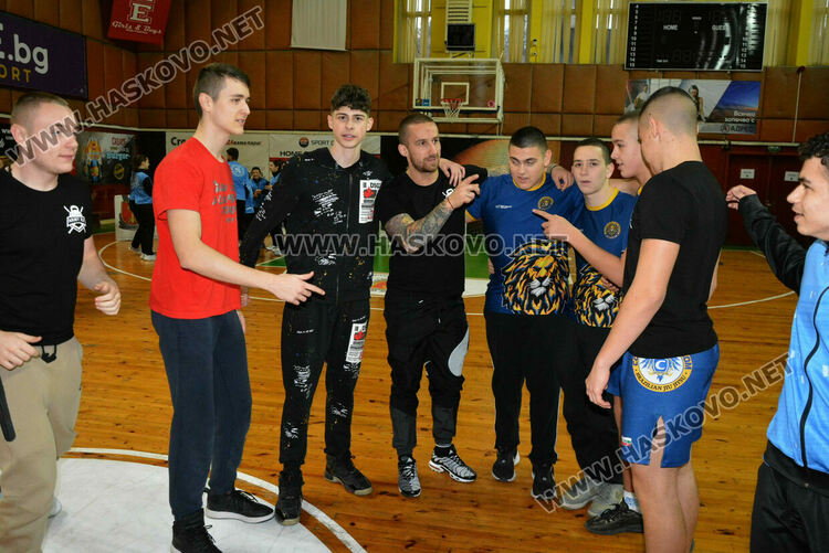 Спортисти от Хасково се включиха в благотворителна тренировка