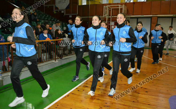 Спортисти от Хасково се включиха в благотворителна тренировка