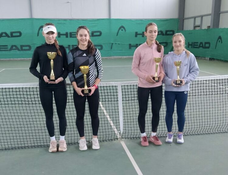 Шиков и Тонева триумфираха на Държавното първенство по тенис в Хасково