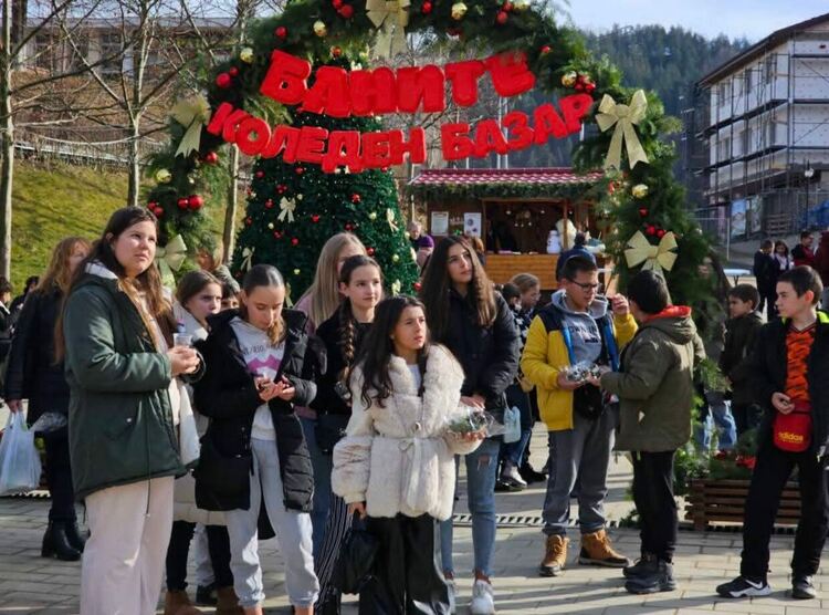 Коледен базар в с. Баните с кауза за хора в нужда