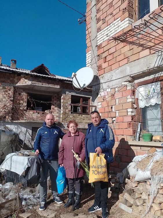 Синя Коледа в Родопите: 110 семейства с повод за усмивки