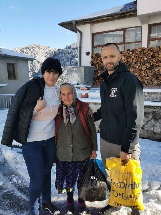 Синя Коледа в Родопите: 110 семейства с повод за усмивки