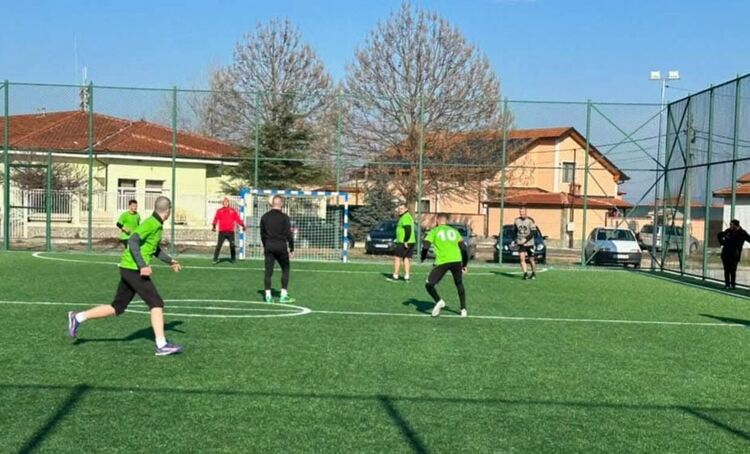  ,,Свежо отборче” грабна победата в Коледния турнир по футбол