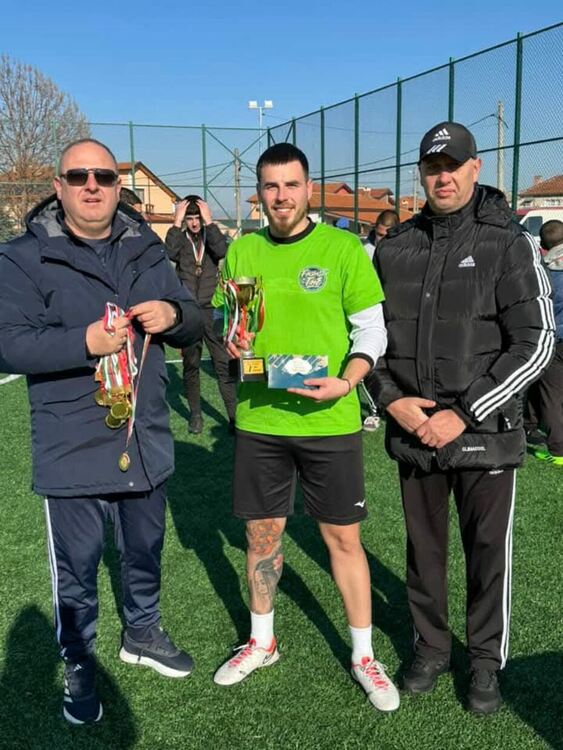  ,,Свежо отборче” грабна победата в Коледния турнир по футбол