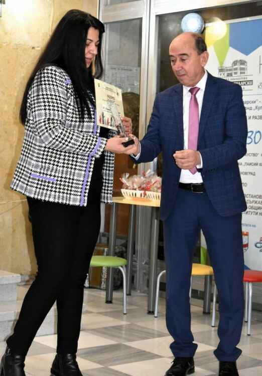 Наградиха добрите дела в Асеновград 