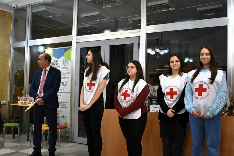 Наградиха добрите дела в Асеновград 