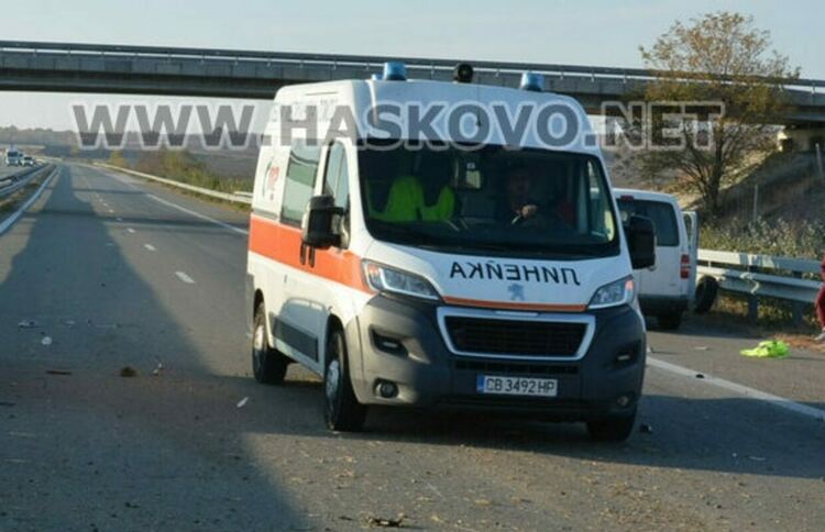 Загинал пешеходец и тежко ранен водач при катастрофа на магистрала „Марица“