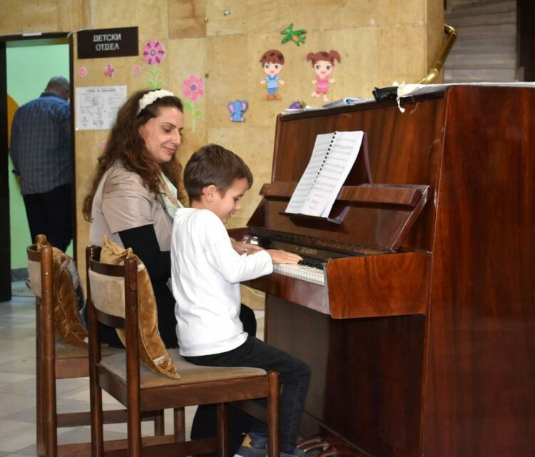 Наградиха добрите дела в Асеновград 