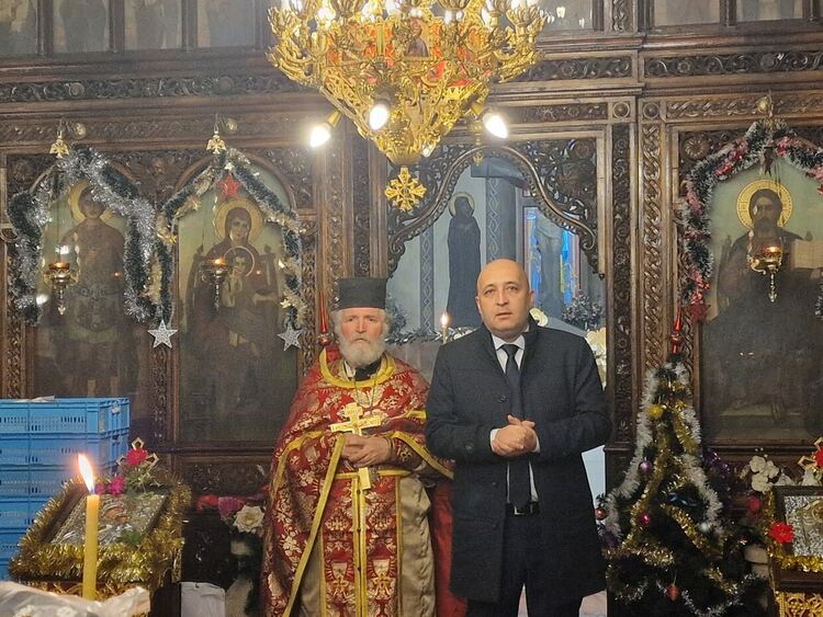 Ерол Мюмюн поздрави християните  в централната църква