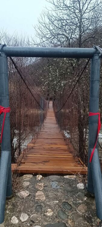 Родопчани обединиха хора и институции и отремонтираха въжения мост в с. Смилян