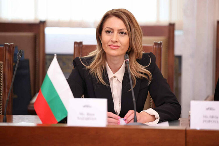 Върви голям слух: Гласят Рая Назарян за премиер на България!?