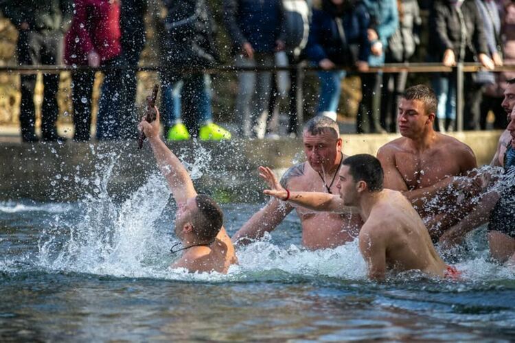  Литийно шествие и ритуално вадене на кръста на Йордановден