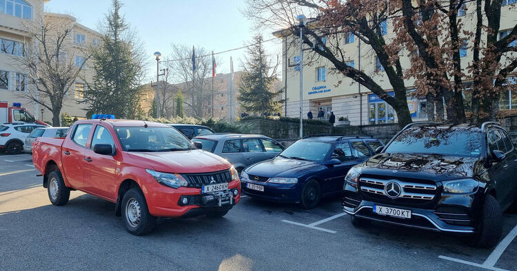 Сигнал за поставена бомба провали заседание на Общинския съвет в Минерални бани