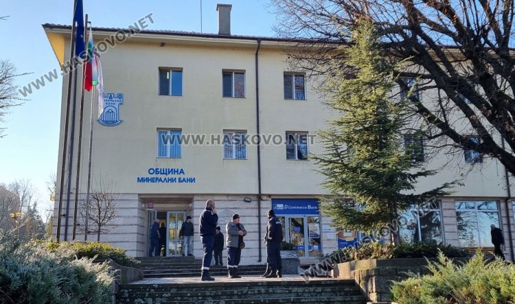 Собственикът на телефона, от който е подаден сигнала за бомба в Минерални бани, не знае кой го използва