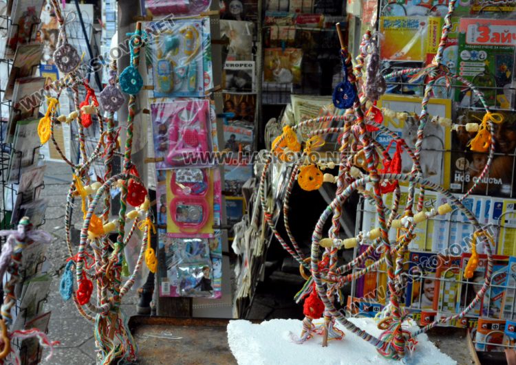 Сурвачките от 8 до 20 лева в Хасково