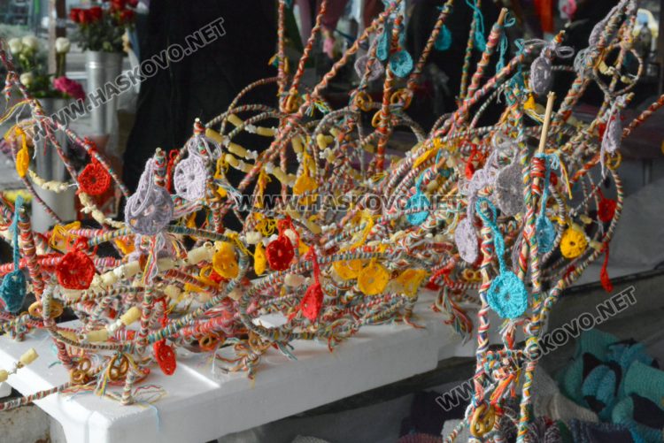 Сурвачките от 8 до 20 лева в Хасково