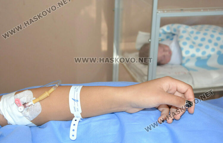 16-годишна роди първото бебе за 2025-а в Хасково