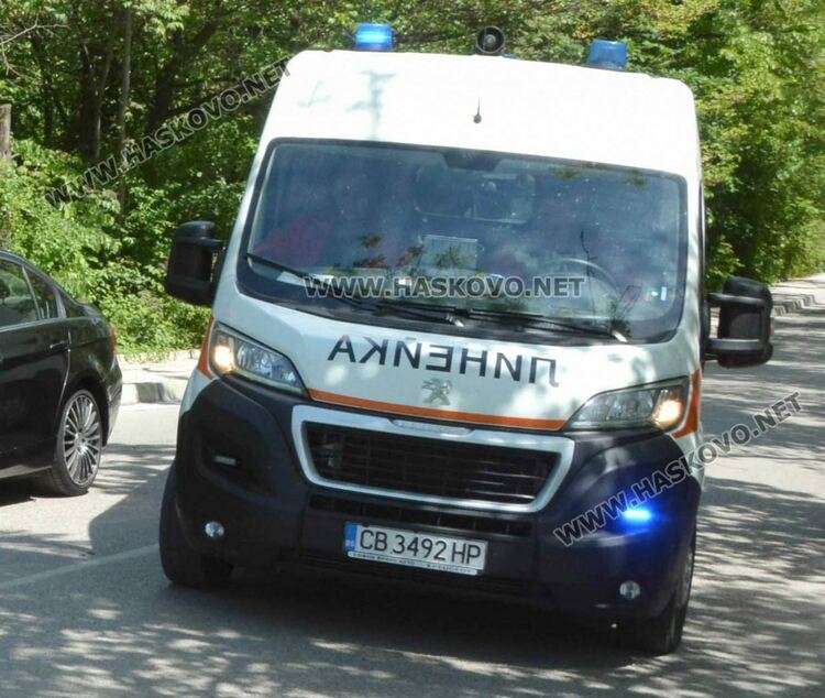 Хасковлийка излетя в канавка с &bdquo;Опел&ldquo; и пострада