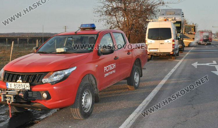 Платформа на тир се запали в движение между Димитровград и Хасково