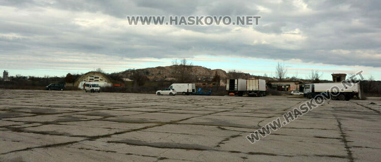 Ваксинират лисиците срещу бяс. Самолетите излизат от летище „Узунджово“