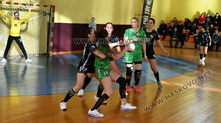 „Свиленград“ затвърди лидерската си позиция след успех над „Хасково“