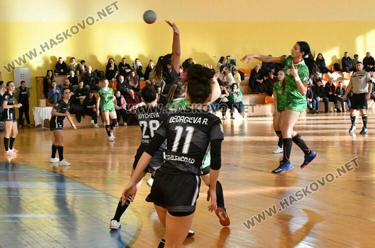 „Свиленград“ затвърди лидерската си позиция след успех над „Хасково“