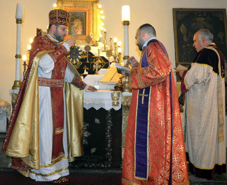 Арменският свят празнува Коледа