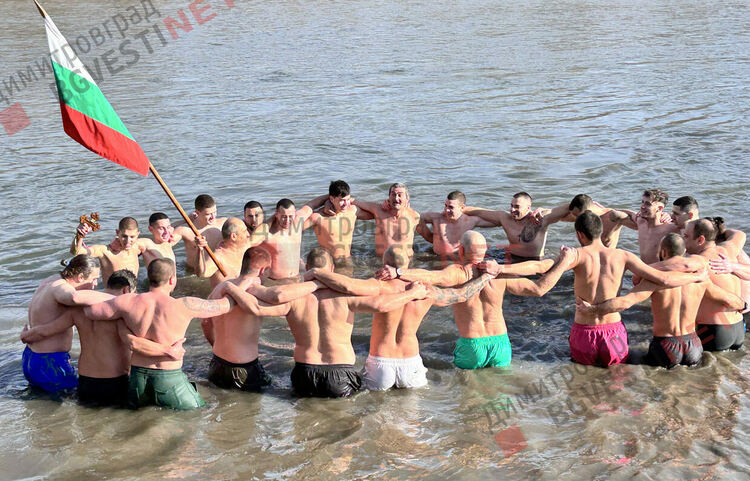 15-годишния Александър спаси Христовия кръст в Димитровград