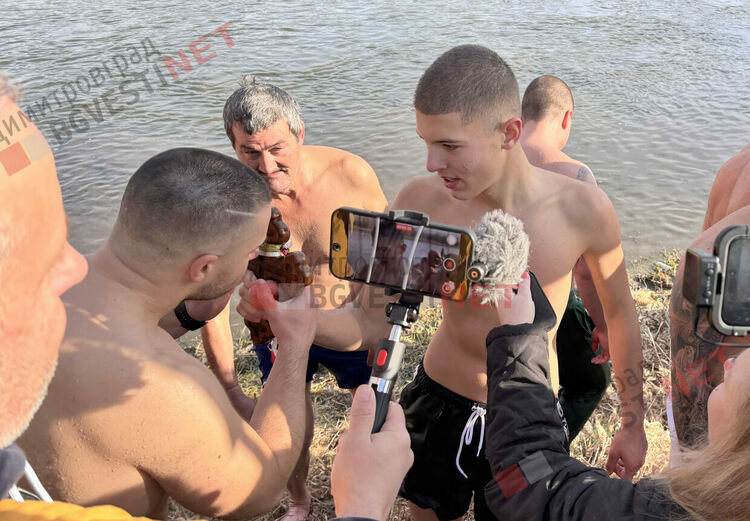 15-годишния Александър спаси Христовия кръст в Димитровград