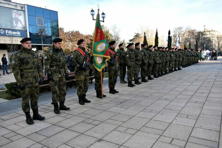 32-годишния Мартин спаси богоявленския кръст в Асеновград 