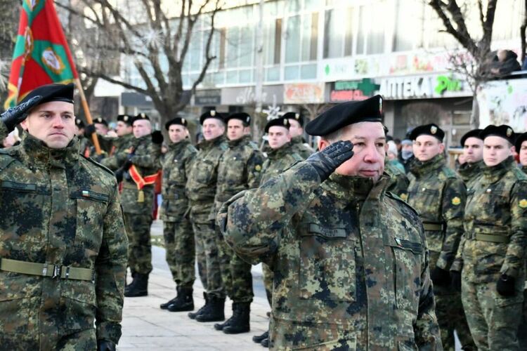 32-годишния Мартин спаси богоявленския кръст в Асеновград 