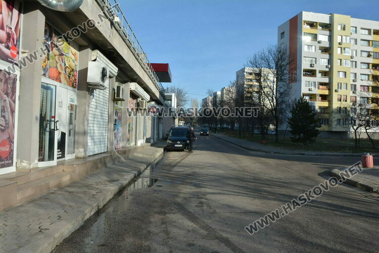 Хасковлии се жалваха от течаща воняща вода в „Орфей“