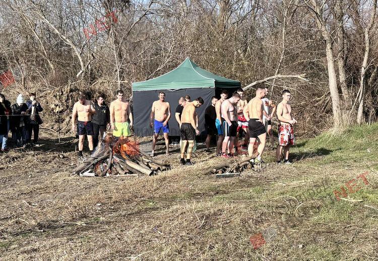 15-годишния Александър спаси Христовия кръст в Димитровград