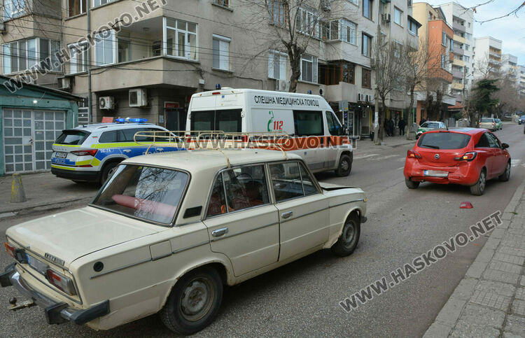 Пешеходец причини катастрофа на ул. „Стара планина“ в Хасково