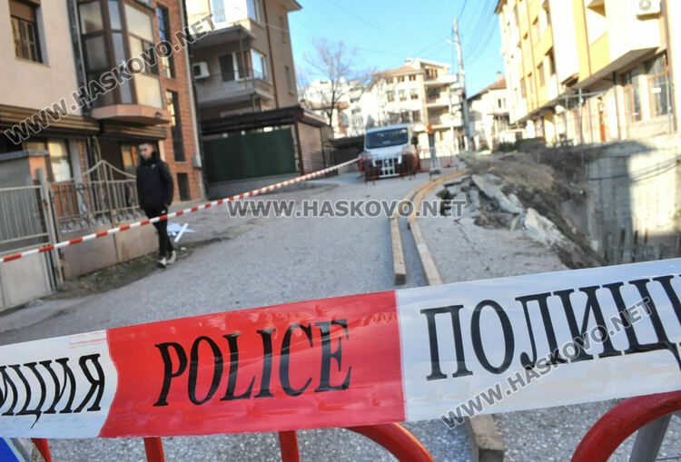 Започна укрепване на пропадналия изкоп в „Бадема“