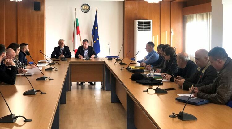 На работна среща обсъждаха строителството на пътя Рудозем – Смолян