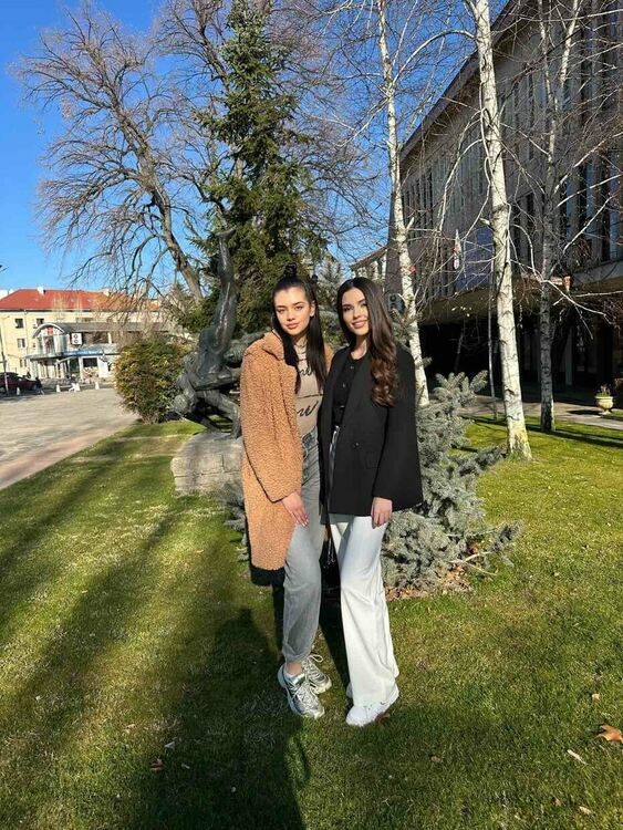 Саня Василева и Симона Петрова