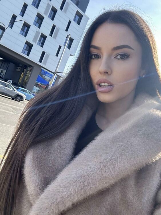 Симона Петрова